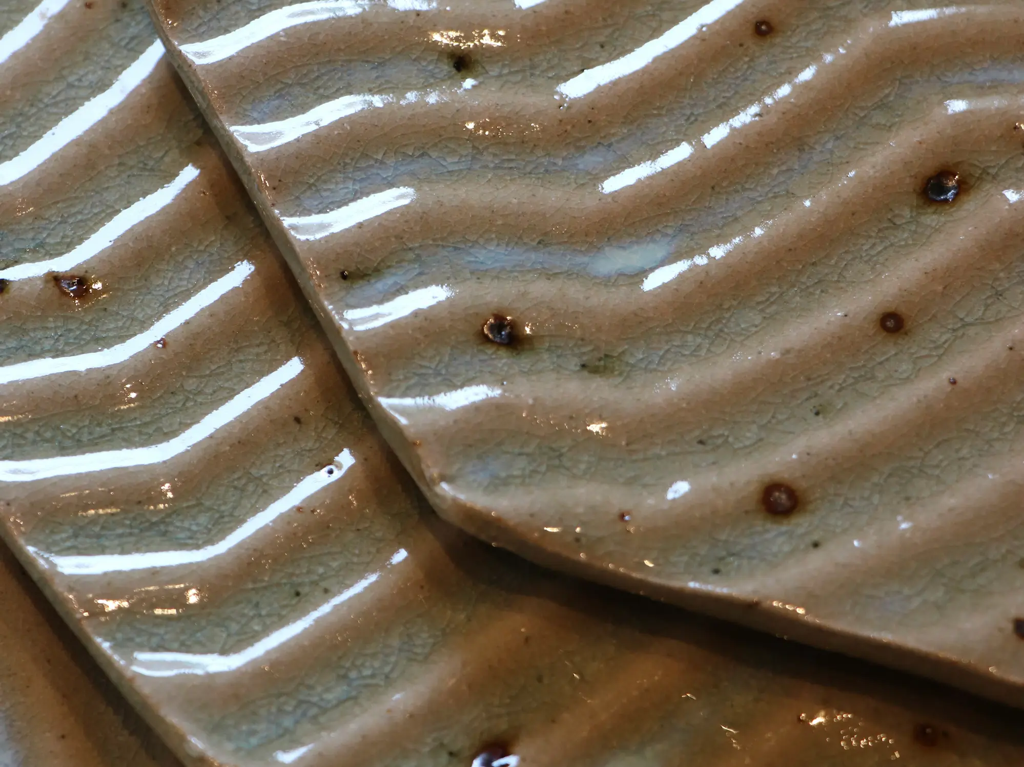 Dishes and tableware pairing