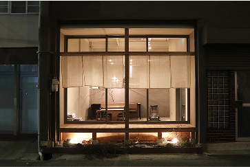 Interior photo of restaurant kiji